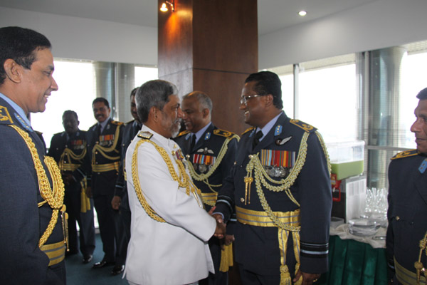 Outgoing Navy Commander Visits SLAF Headquarters