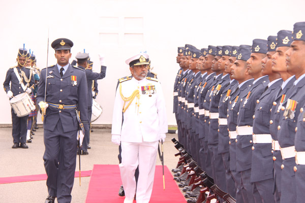 Outgoing Navy Commander Visits SLAF Headquarters