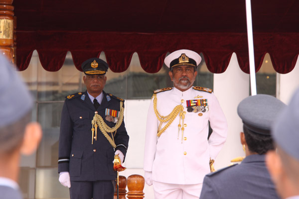 Outgoing Navy Commander Visits SLAF Headquarters