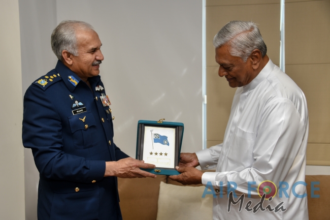 Pakistan Air Force Chief meets State Minister Defence