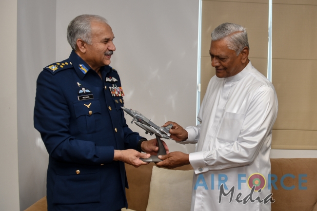 Pakistan Air Force Chief meets State Minister Defence