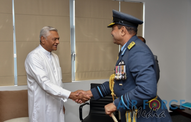 Pakistan Air Force Chief meets State Minister Defence