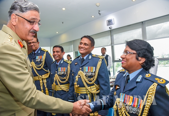 Pakistan Chairman of the Joint Chiefs of Staff Committee Calls on the Commander