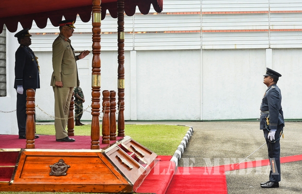 Pakistan Chairman of the Joint Chiefs of Staff Committee Calls on the Commander