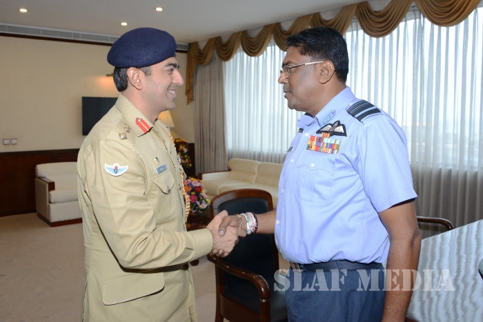 Pakistan Defence Attache calls on the Commander of the SLAF