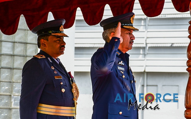 CHIEF OF AIR STAFF OF THE PAKISTAN AIR FORCE CALLS ON THE
COMMANDER OF THE SRI LANKA AIR FORCE, SECRETARY TO THE MINISTRY OF DE