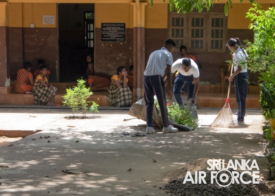 PARACHUTE TRAINING SCHOOL AT SLAF STATION AMPARA CELEBRATES 20TH ANNIVERSARY