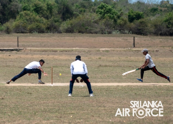 PARACHUTE TRAINING SCHOOL AT SLAF STATION AMPARA CELEBRATES 20TH ANNIVERSARY