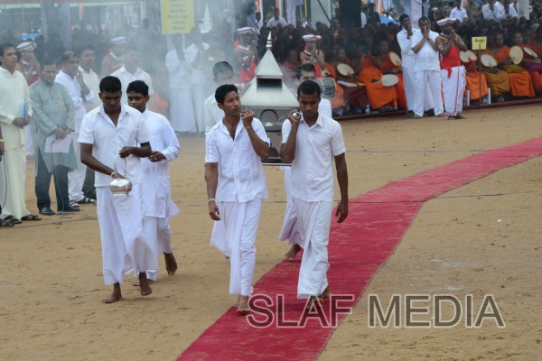 Placing of Sacred Relics in 'Sandahiru Seya'