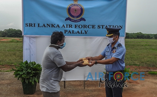 98 Civilians from Bandaragama complete their Quarantine at Palaly