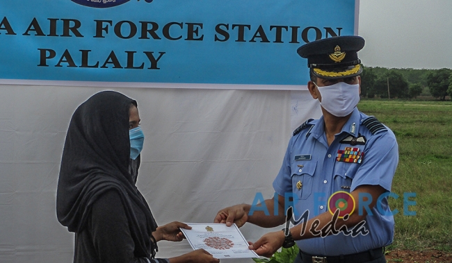 98 Civilians from Bandaragama complete their Quarantine at Palaly