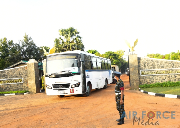 203 Returnees Released from SLAF Quarantine Centre at Mullaittivu