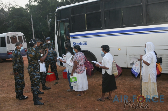 203 Returnees Released from SLAF Quarantine Centre at Mullaittivu