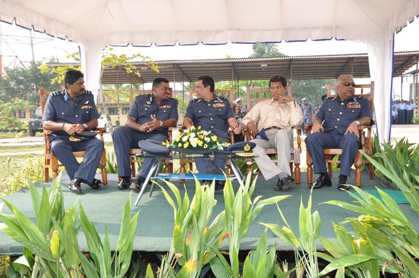 දුරස්ථ පාලක ගුවන් යානා පාසලක්