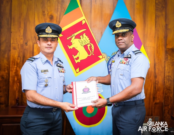 CHANGE OF
COMMAND OF SLAF BASE RATMALANA