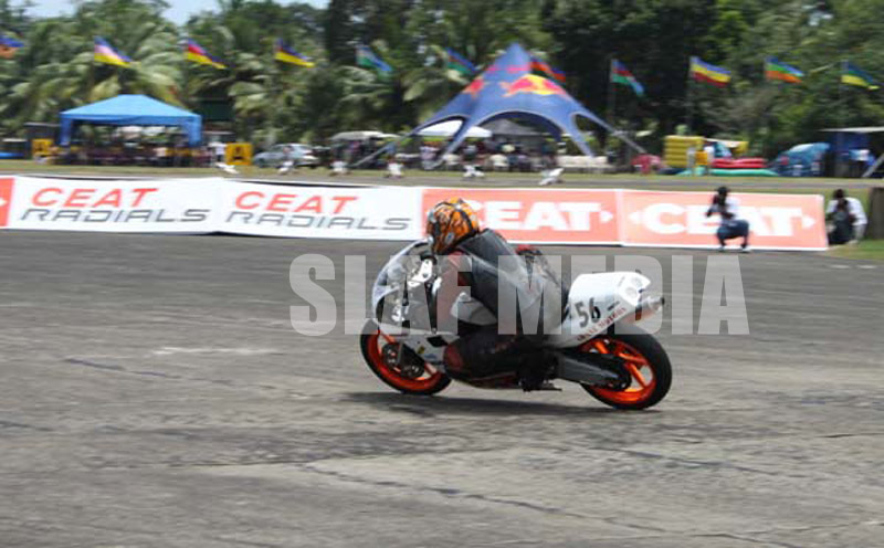 Weerasinghe and Caldera shine at SLAF Rotherham Circuit Meet 2010