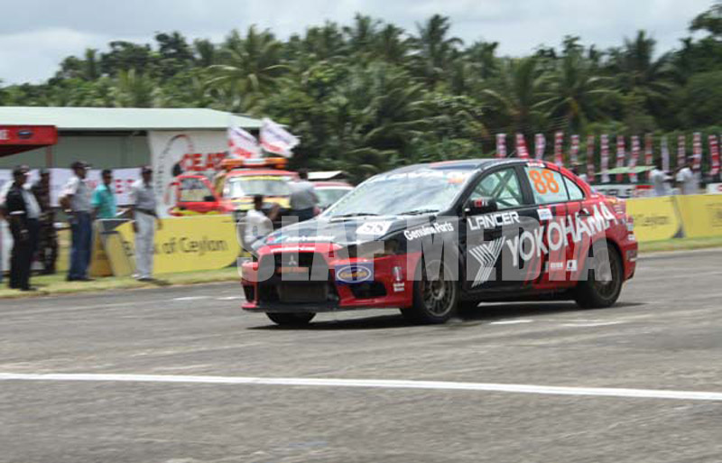 Weerasinghe and Caldera shine at SLAF Rotherham Circuit Meet 2010