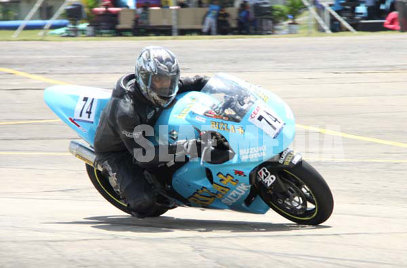 Weerasinghe and Caldera shine at SLAF Rotherham Circuit Meet 2010