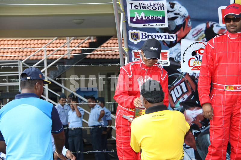 Weerasinghe and Caldera shine at SLAF Rotherham Circuit Meet 2010
