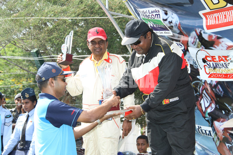 Weerasinghe and Caldera shine at SLAF Rotherham Circuit Meet 2010