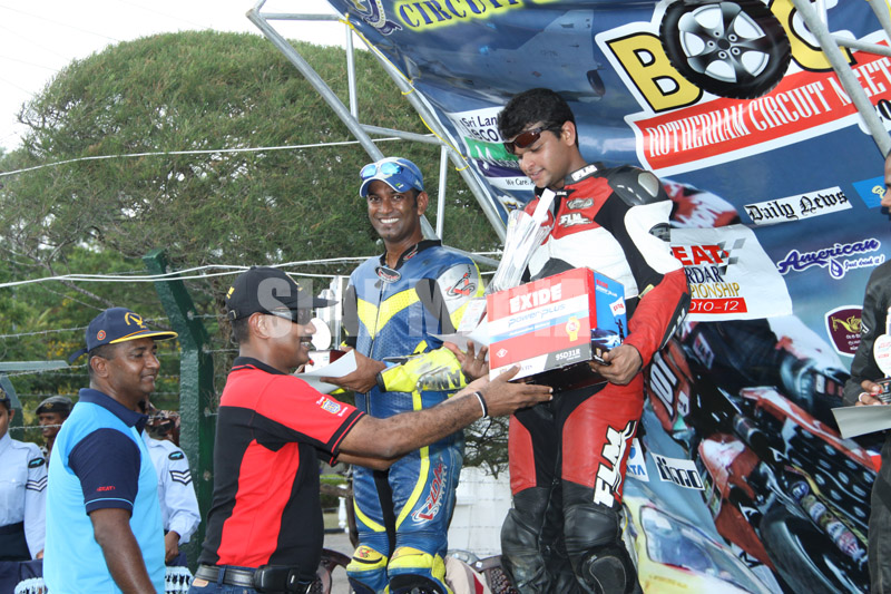 Weerasinghe and Caldera shine at SLAF Rotherham Circuit Meet 2010