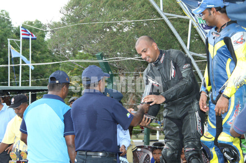 Weerasinghe and Caldera shine at SLAF Rotherham Circuit Meet 2010