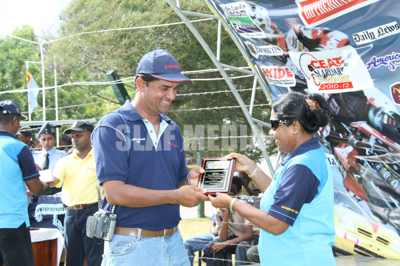 Weerasinghe and Caldera shine at SLAF Rotherham Circuit Meet 2010