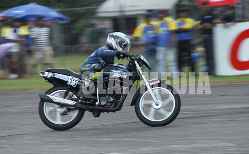 Weerasinghe and Caldera shine at SLAF Rotherham Circuit Meet 2010