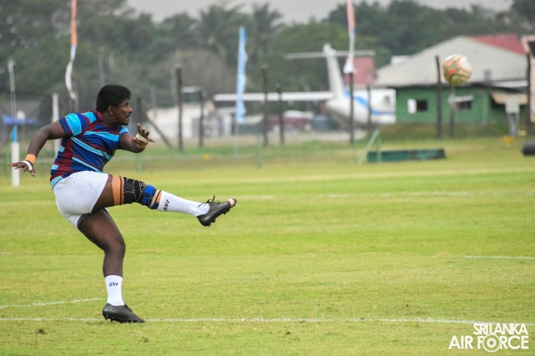 SLAF RUGBY LOCK HORNED WITH NAVY AT RATHMALANA