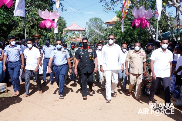 PERIPHERAL 28 BUDDHA STATUES UNVEILED AT SANDAHIRU SEYA AND SACRED RELICS DEPOSITED AT DEEGAWAPIYA STUPA