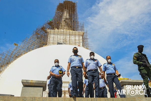 REHEARSALS COMMENCE FOR THE PLACING OF THE FINIAL ON THE TOP OF SANDAHIRU SEYA