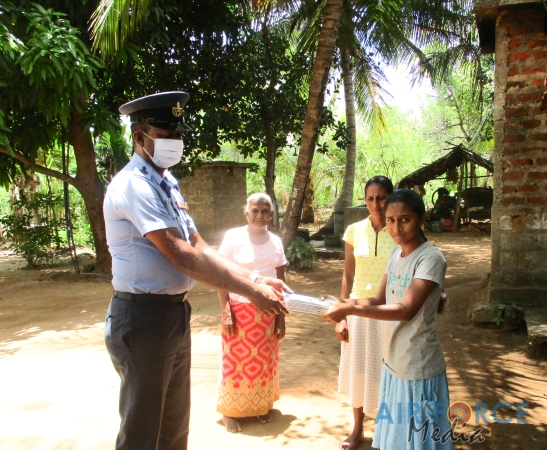 SLAF Station Sigiriya Distributes Dry Ration Packs in view of 35th Anniversary.