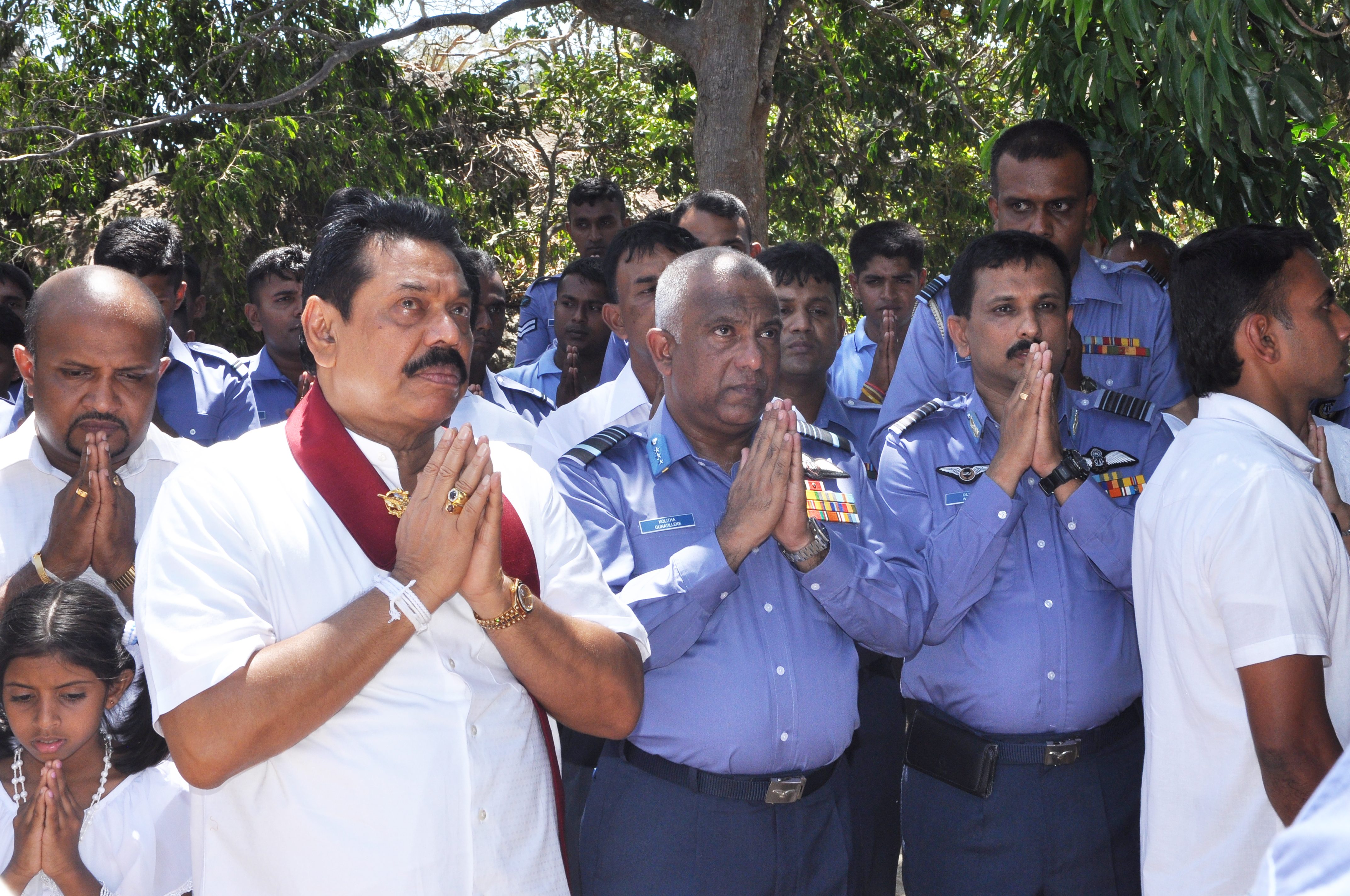 Unveiling of Buddha Statue by H.E. the President at Sithul Pauwa
Raja Maha Viharaya