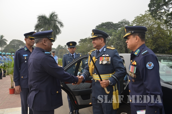 Commander of the Sri Lanka Air Force Visits Bangladesh