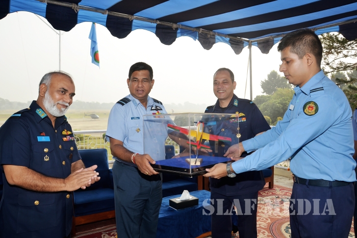 Commander of the Sri Lanka Air Force Visits Bangladesh