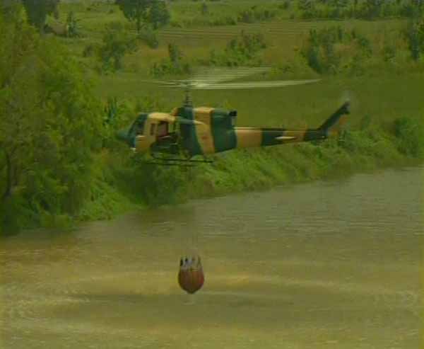 SLAF Fights Forest Fire In Havaeliya (Nuwara Eliya) Using Bell 212