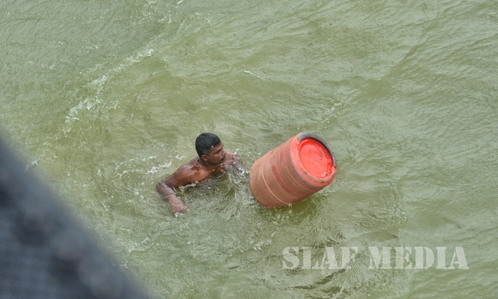 SLAF Rescued Capsized Fishermen in Negombo Pitipana Sea