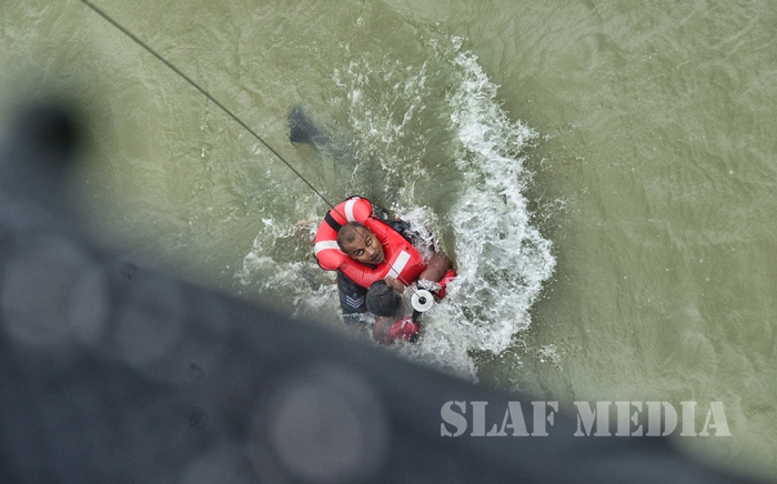 SLAF Rescued Capsized Fishermen in Negombo Pitipana Sea