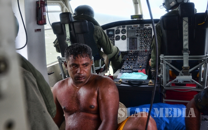 SLAF Rescued Capsized Fishermen in Negombo Pitipana Sea