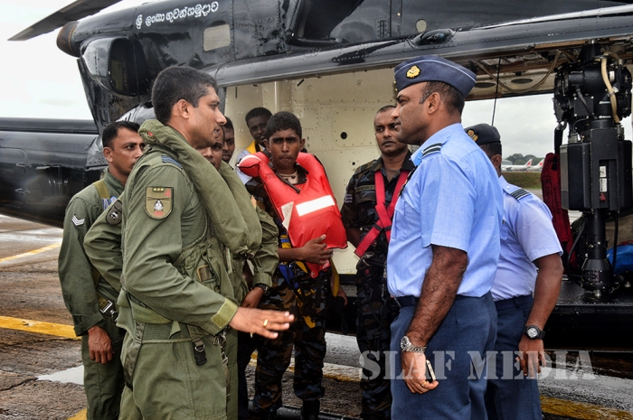 SLAF Rescued Capsized Fishermen in Negombo Pitipana Sea