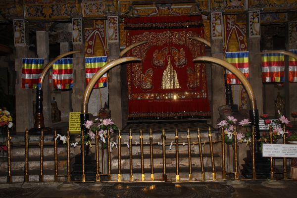 60th Anniversary Commemoration Ceremony – Alms Giving At Sri Dalada Maligawa