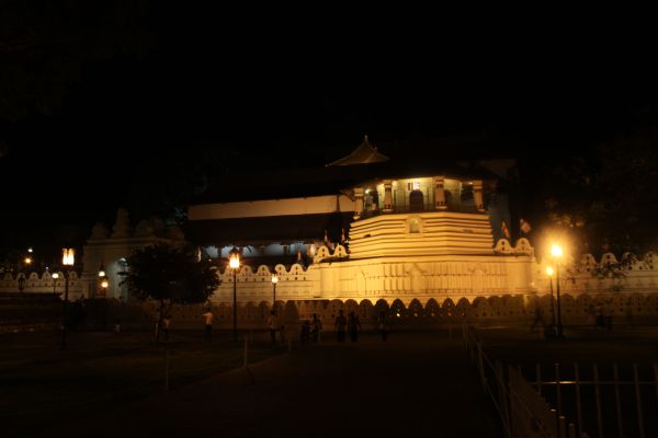 60th Anniversary Commemoration Ceremony – Alms Giving At Sri Dalada Maligawa