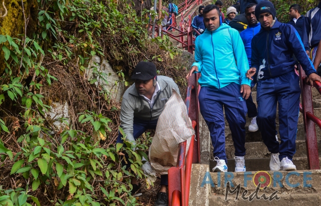 SLAF conducts “Sri Pada” Cleaning Program for 3rd Consecutive Year