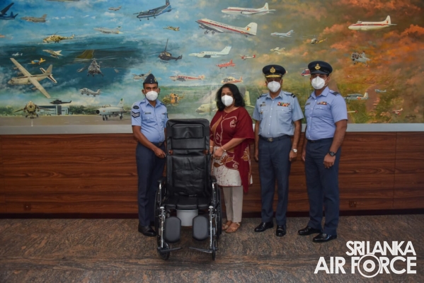 SLAF SEVA VANITHA UNIT DONATES MOBILITY AIDS FOR DESERVING FAMILY MEMBERS OF SERVING PERSONNEL