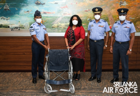 SLAF SEVA VANITHA UNIT DONATES MOBILITY AIDS FOR DESERVING FAMILY MEMBERS OF SERVING PERSONNEL