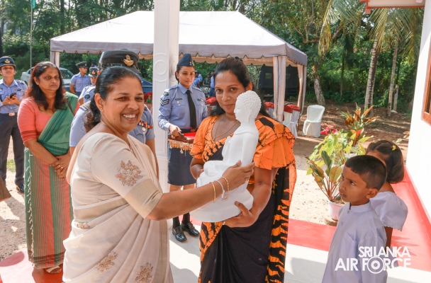 SLAF SEVA VANITHA UNIT HANDS OVER TWO NEWLY CONSTRUCTED HOUSES TO SLAF PERSONNEL