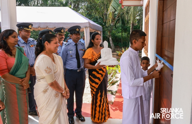 SLAF SEVA VANITHA UNIT HANDS OVER TWO NEWLY CONSTRUCTED HOUSES TO SLAF PERSONNEL