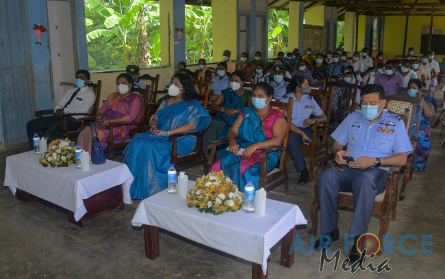 SLAF SEVA VANITHA UNIT MAKES SPECIAL DONATION PROGRAMME AT 'THABUTHTHEGEMA' ZONAL EDUCATION DIVISION