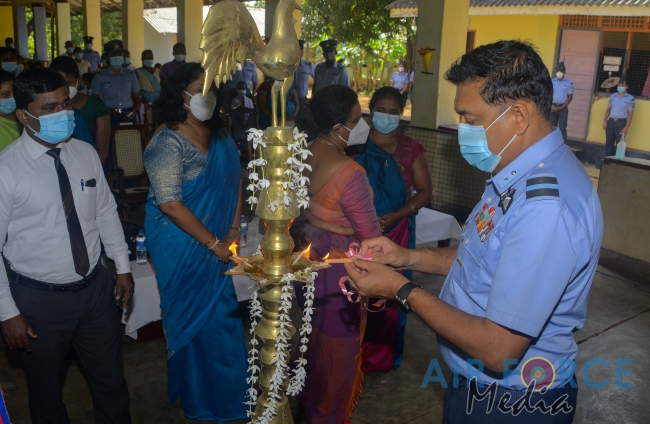 SLAF SEVA VANITHA UNIT MAKES SPECIAL DONATION PROGRAMME AT 'THABUTHTHEGEMA' ZONAL EDUCATION DIVISION