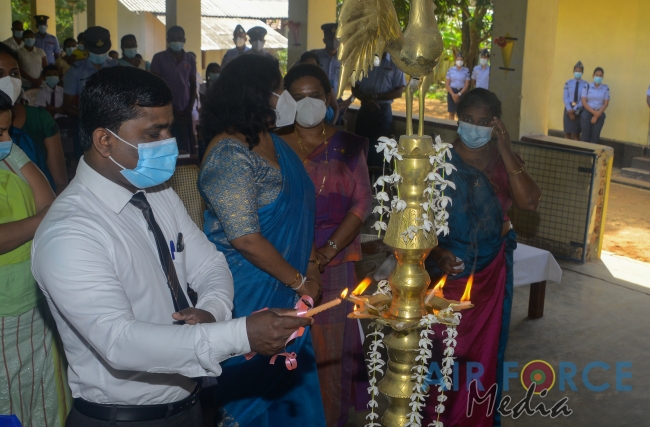 SLAF SEVA VANITHA UNIT MAKES SPECIAL DONATION PROGRAMME AT 'THABUTHTHEGEMA' ZONAL EDUCATION DIVISION